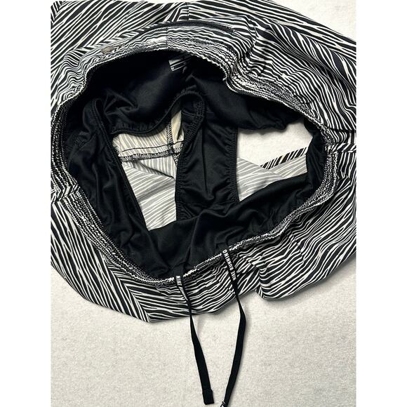 Nike Dri-Fit Running Shorts Women’s Medium Zebra Print Lined Pocket Drawstring - Picture 5 of 7